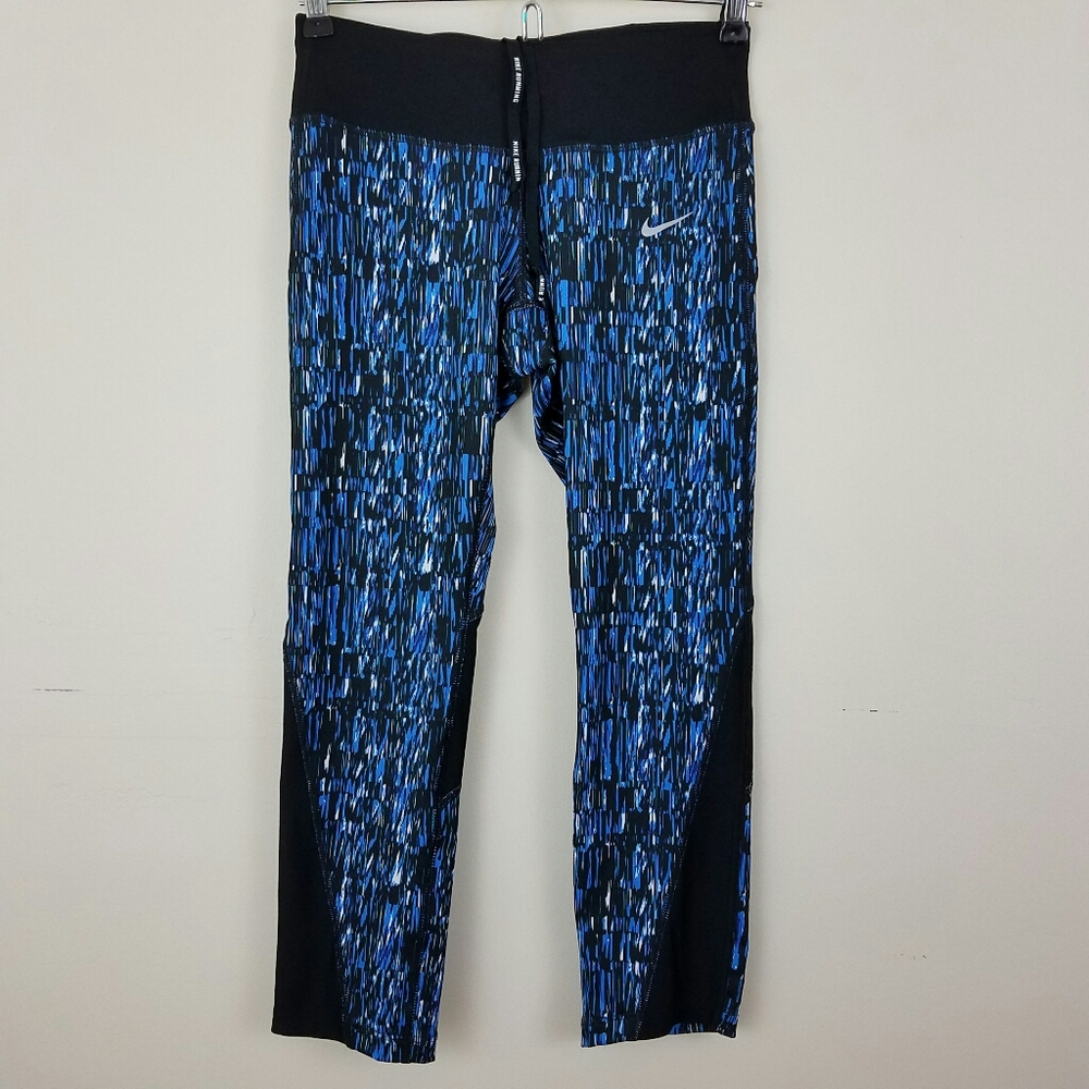 Nike dri-fit crop leggings size XS